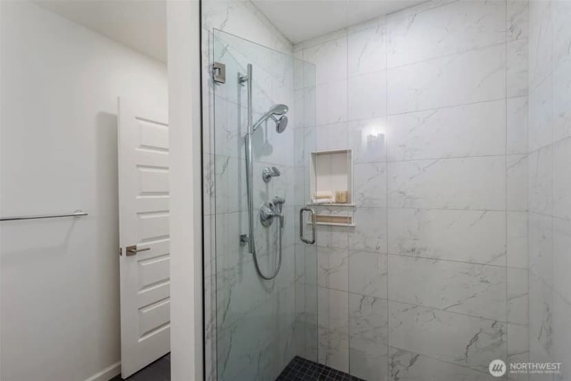 Property photo for 26290 Ohio Avenue Ne, Kingston photo 27