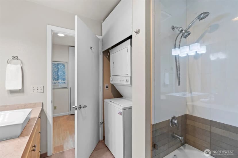 Property photo for 2717 Western Avenue #624, Seattle photo 20