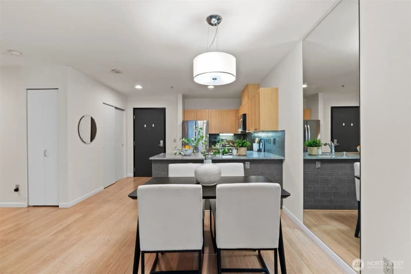 Property photo for 2717 Western Avenue #624, Seattle photo 12