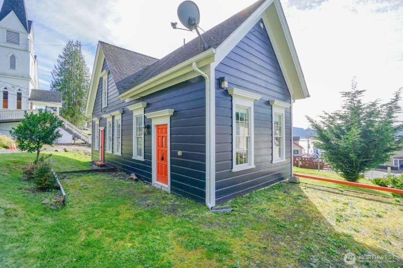 Property photo for 99 Main Street, Cathlamet photo 35