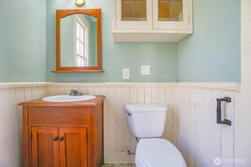 Property photo for 99 Main Street, Cathlamet photo 15