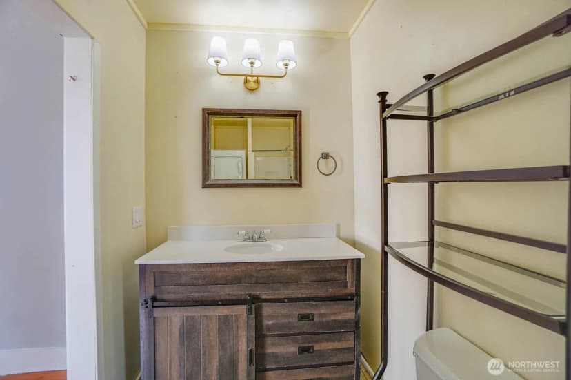 Property photo for 99 Main Street, Cathlamet photo 19