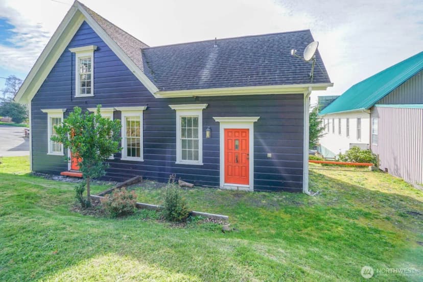 Property photo for 99 Main Street, Cathlamet photo 34