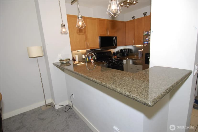 Property photo for 3217 Eastlake Avenue E #302, Seattle photo 10