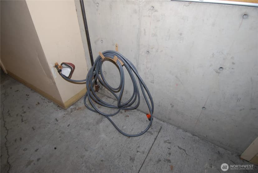 Property photo for 3217 Eastlake Avenue E #302, Seattle photo 24