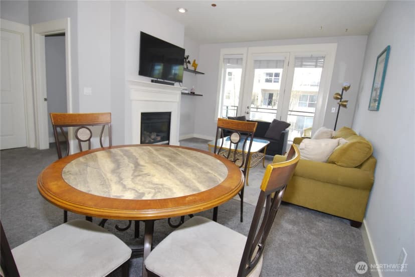 Property photo for 3217 Eastlake Avenue E #302, Seattle photo 7