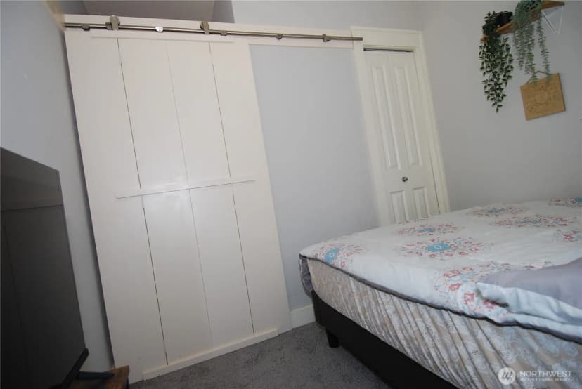 Property photo for 3217 Eastlake Avenue E #302, Seattle photo 16