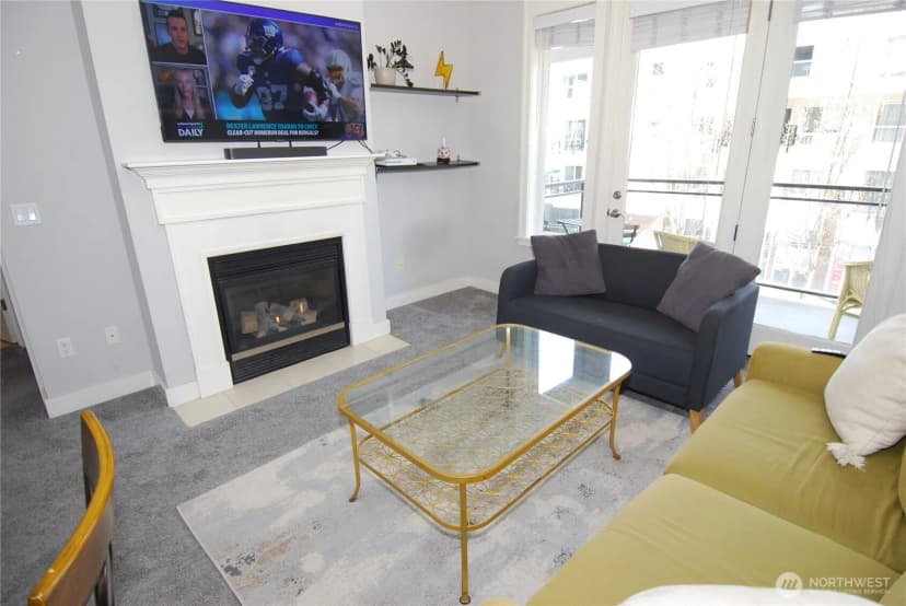 Property photo for 3217 Eastlake Avenue E #302, Seattle photo 8