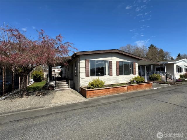 Property photo for 1402 22nd Street Ne #5, Auburn