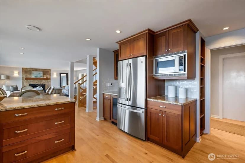 Property photo for 16733 Maplewild Avenue Sw, Burien photo 13