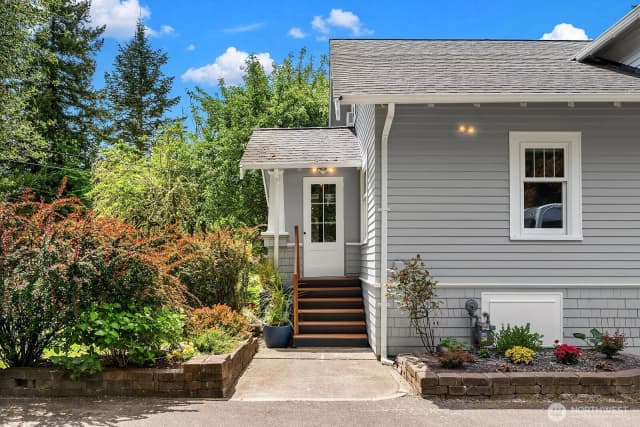Property photo for 8217 Mountain Avenue Se, Snoqualmie photo 4