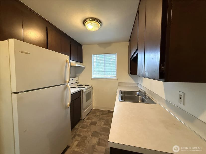 Property photo for 555 Sunset Avenue Ne, Ocean Shores photo 7