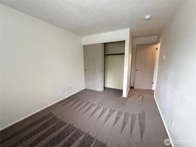 Property photo for 555 Sunset Avenue Ne, Ocean Shores photo 14