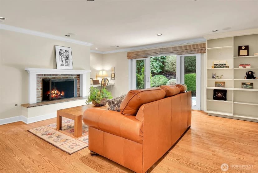 Property photo for 2209 38th Place E, Seattle photo 12