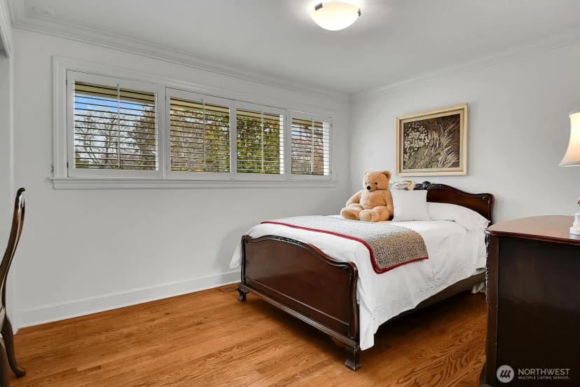 Property photo for 2209 38th Place E, Seattle photo 19