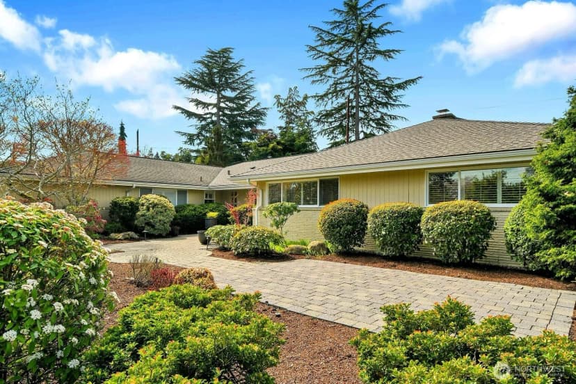 Property photo for 2209 38th Place E, Seattle photo 29