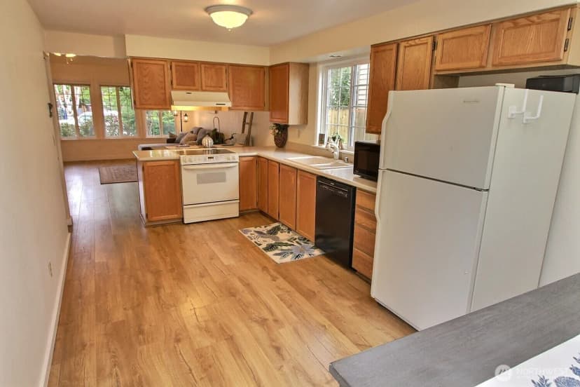 Property photo for 27720 128th Place Se, Kent photo 15
