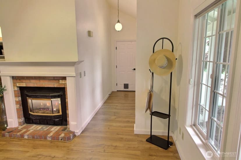 Property photo for 27720 128th Place Se, Kent photo 12