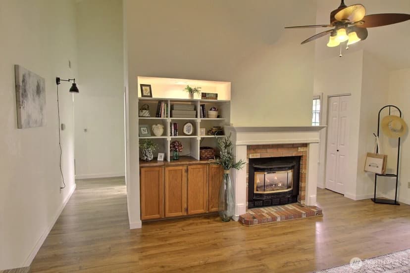 Property photo for 27720 128th Place Se, Kent photo 11