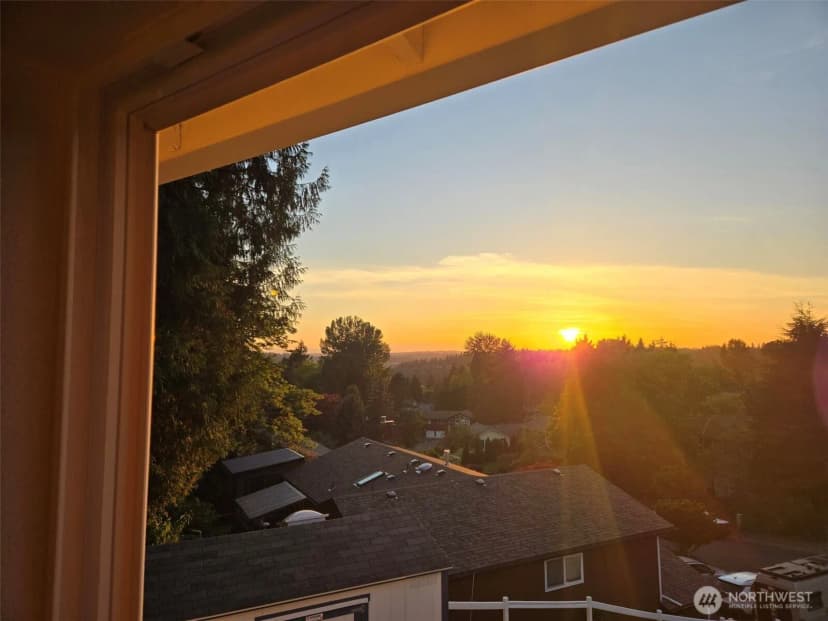 Property photo for 17813 147th Place Ne, Woodinville photo 37