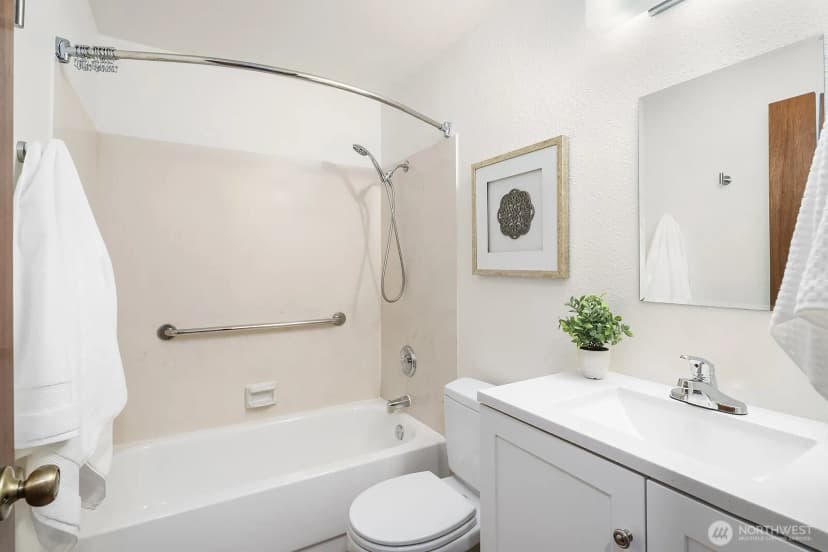 Property photo for 17813 147th Place Ne, Woodinville photo 13