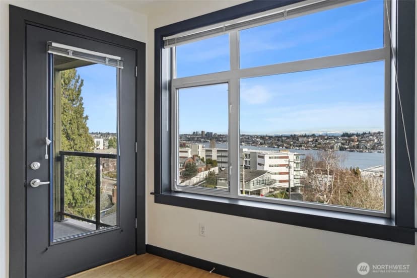 Property photo for 655 Crockett Street #b207, Seattle photo 3