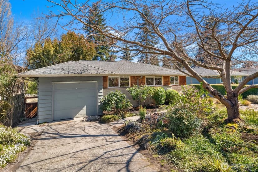 Property photo for 11544 24th Avenue Ne, Seattle photo 38