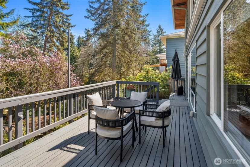 Property photo for 11544 24th Avenue Ne, Seattle photo 24