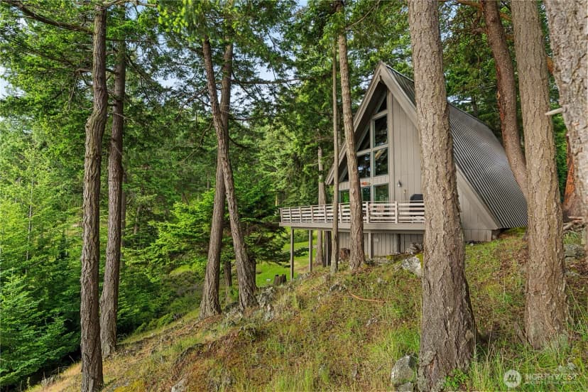 Property photo for 5 Nelson Trail, Henry Island photo 14