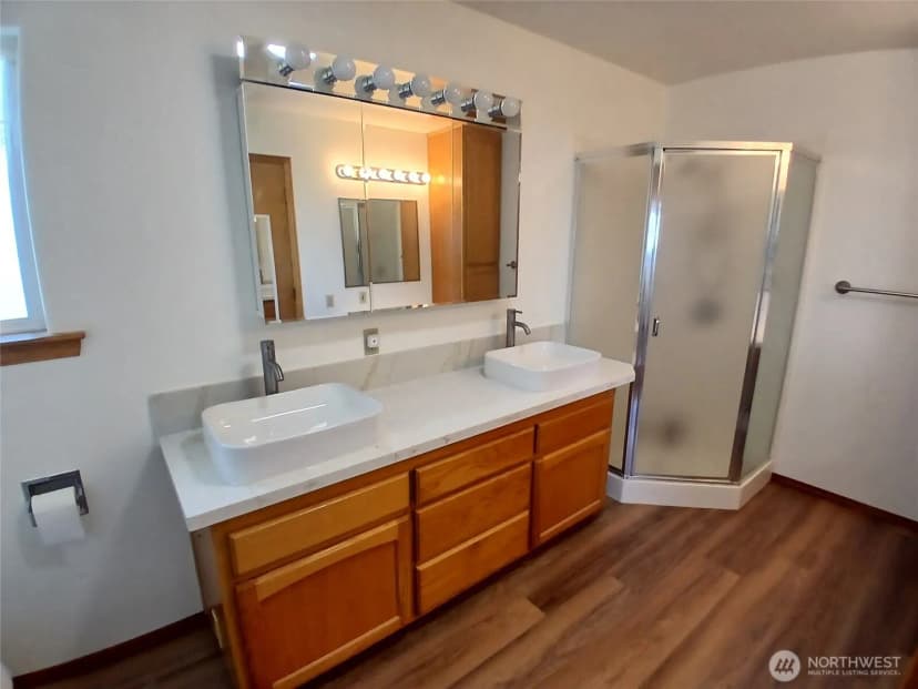 Property photo for 10 Spruce Lane, South Bend photo 25