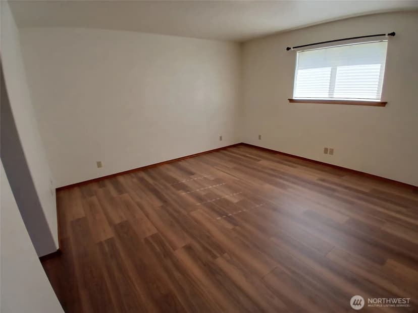 Property photo for 10 Spruce Lane, South Bend photo 22