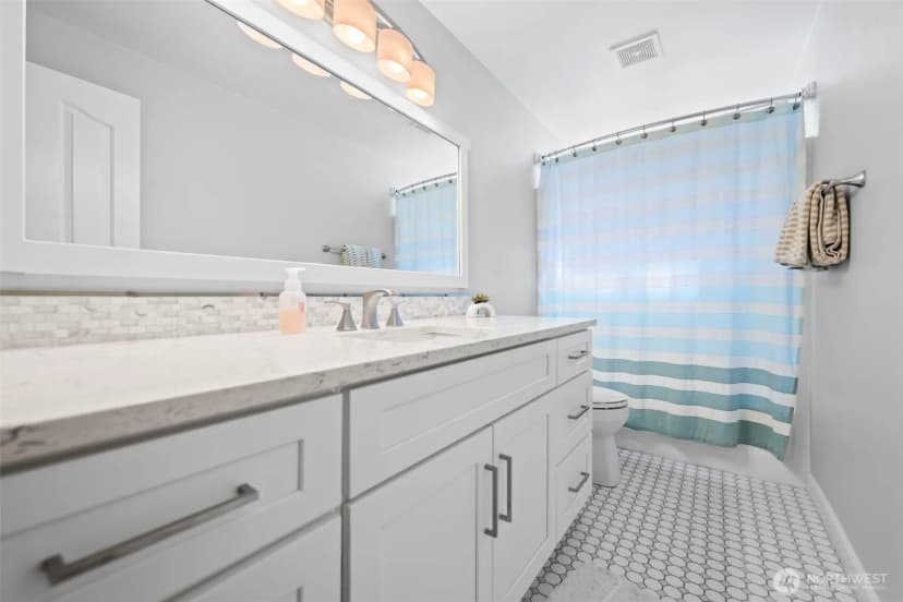 Property photo for 2016 Golden Maples Court Nw, Olympia photo 29
