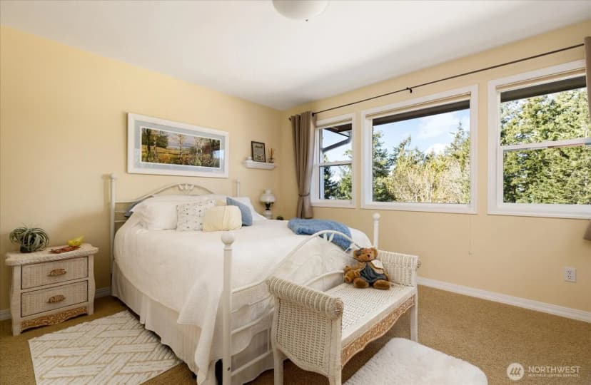 Property photo for 3913 W 12th Street, Anacortes photo 31