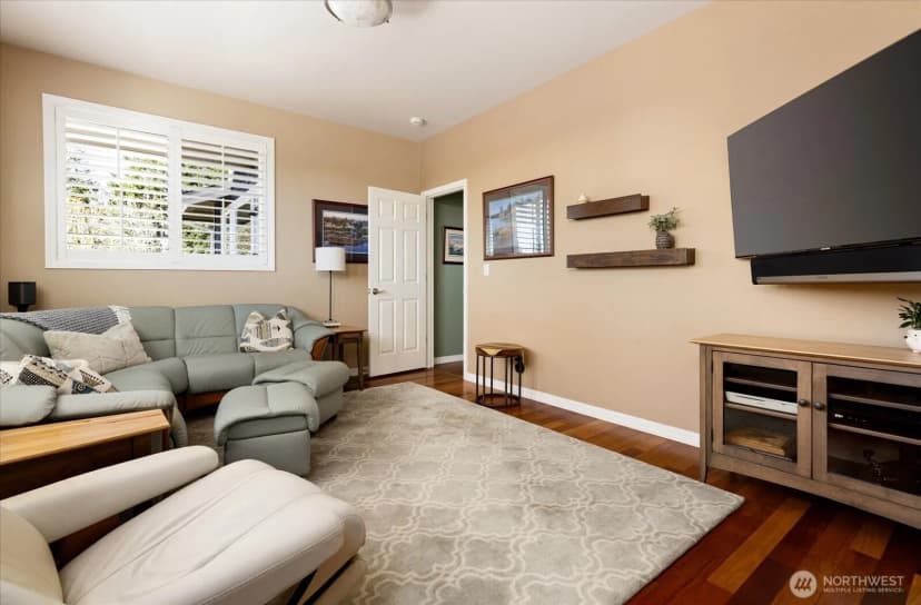 Property photo for 3913 W 12th Street, Anacortes photo 21