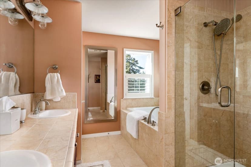 Property photo for 3913 W 12th Street, Anacortes photo 28