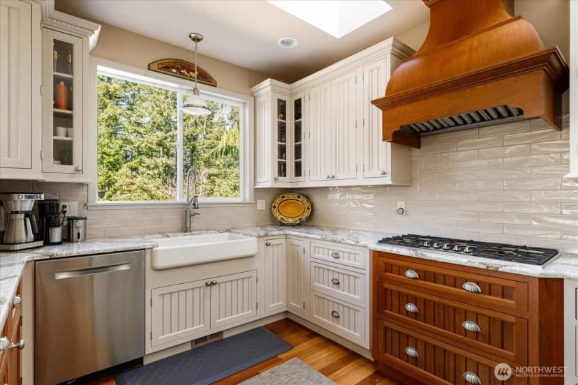 Property photo for 3913 W 12th Street, Anacortes photo 18