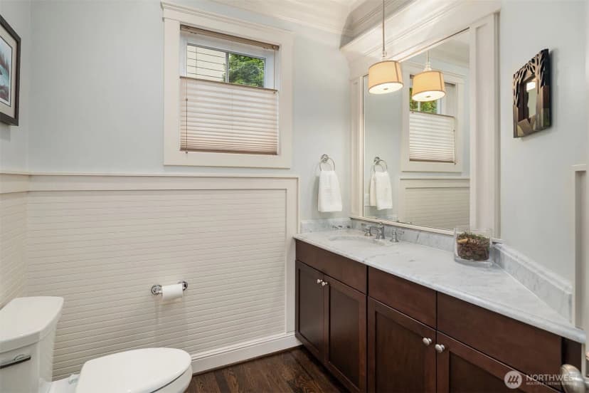 Property photo for 10611 Se 20th Street, Bellevue photo 26