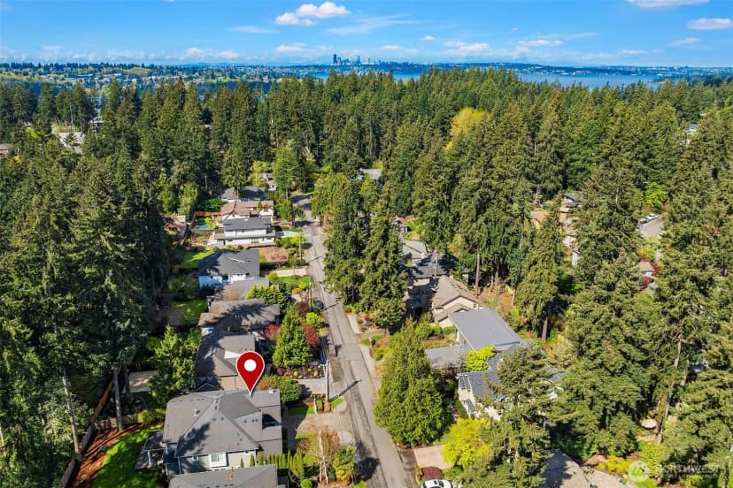 Property photo for 10611 Se 20th Street, Bellevue photo 35