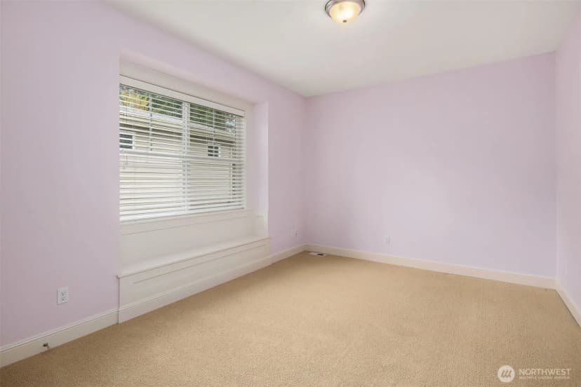 Property photo for 10611 Se 20th Street, Bellevue photo 24