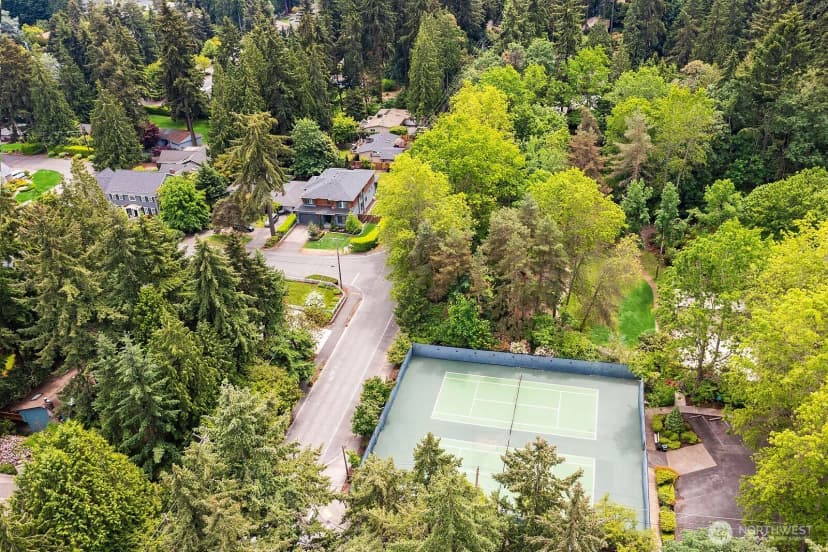 Property photo for 10611 Se 20th Street, Bellevue photo 36