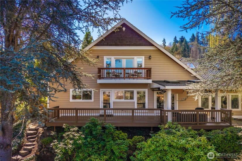 Property photo for 11028 E Riverside Drive, Bothell photo 35