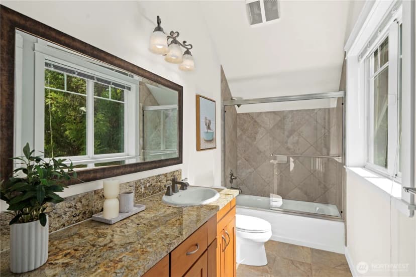 Property photo for 11028 E Riverside Drive, Bothell photo 23
