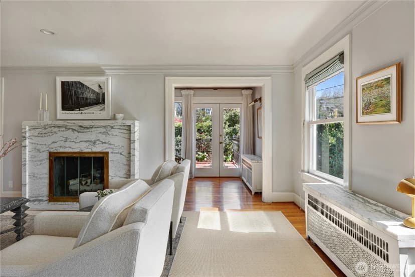 Property photo for 901 11th Avenue E, Seattle photo 6