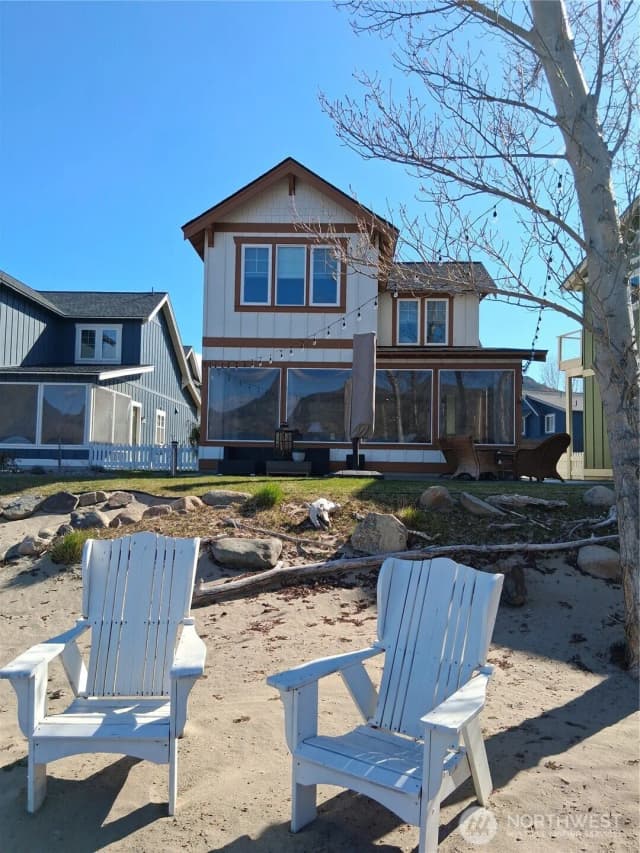 Property photo for 231 Marina Lane, Oroville