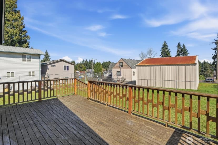 Property photo for 12210 1st Avenue Sw, Burien photo 29
