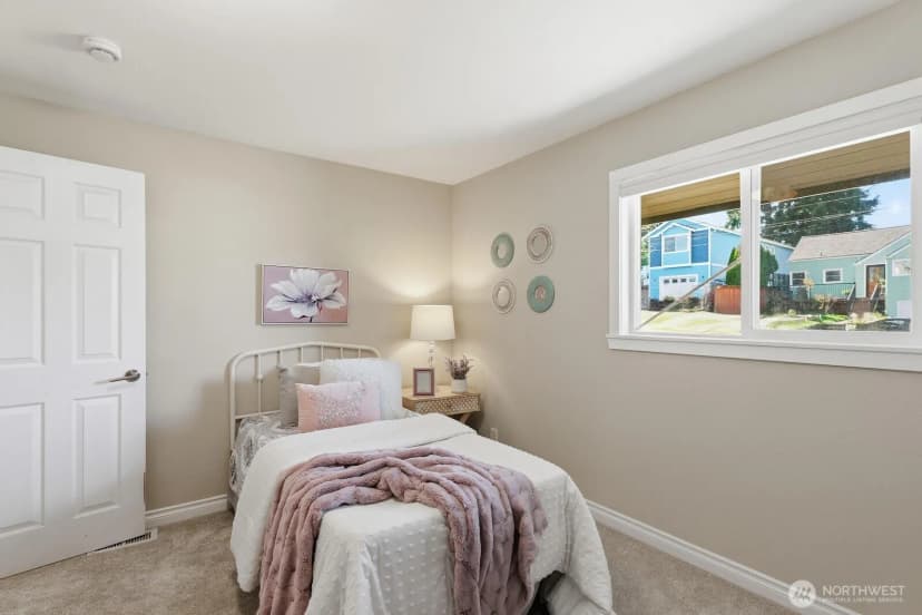 Property photo for 12210 1st Avenue Sw, Burien photo 17