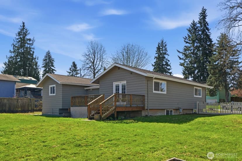 Property photo for 12210 1st Avenue Sw, Burien photo 30