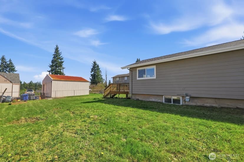Property photo for 12210 1st Avenue Sw, Burien photo 33