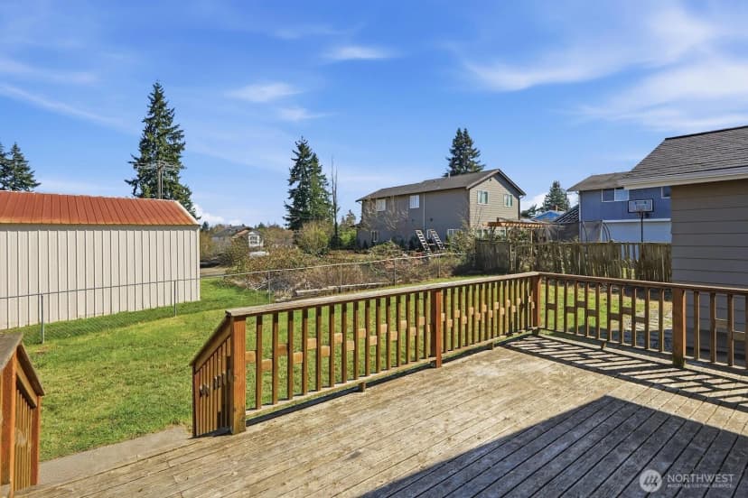 Property photo for 12210 1st Avenue Sw, Burien photo 28