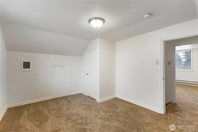 Property photo for 10114 Canyon Road E, Puyallup photo 19